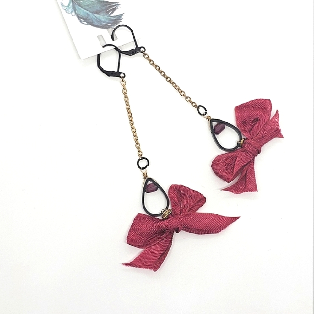 NWT Bluebird Healing Heart Bow Black and Brass Metal, Garnet & Silk Earrings